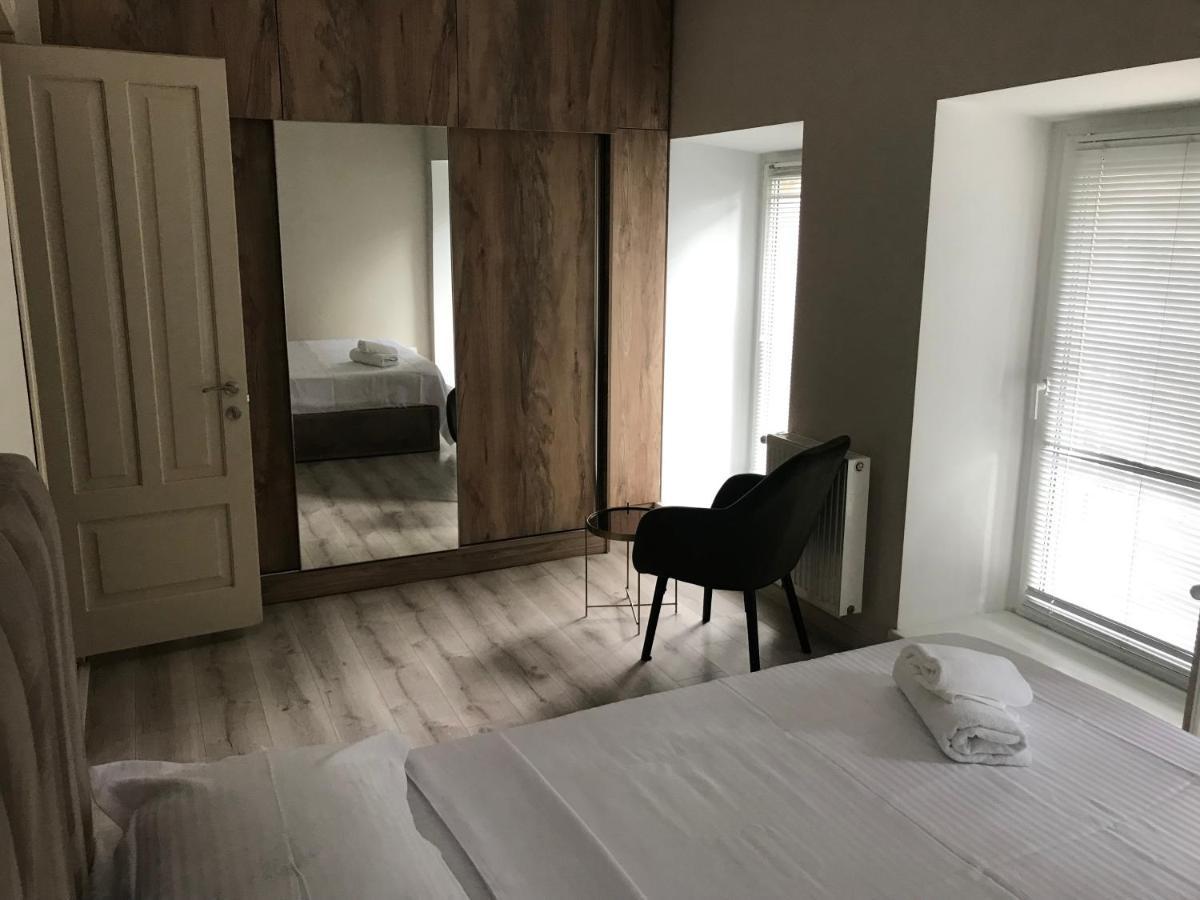 D And D Hotel Tbilissi Extérieur photo